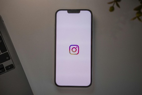 Compte Instagram suspendu par Meta à la suite d’une erreur de modération